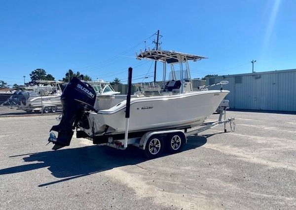 Bulls-bay 230-CENTER-CONSOLE image