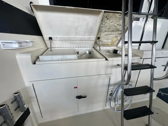 Hatteras Enclosed Bridge Sportfish image