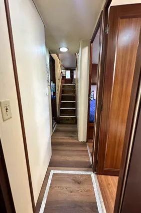 Hatteras Enclosed Bridge Sportfish image