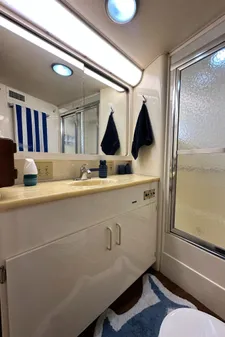 Hatteras Enclosed Bridge Sportfish image