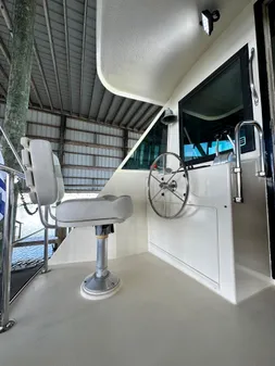 Hatteras Enclosed Bridge Sportfish image