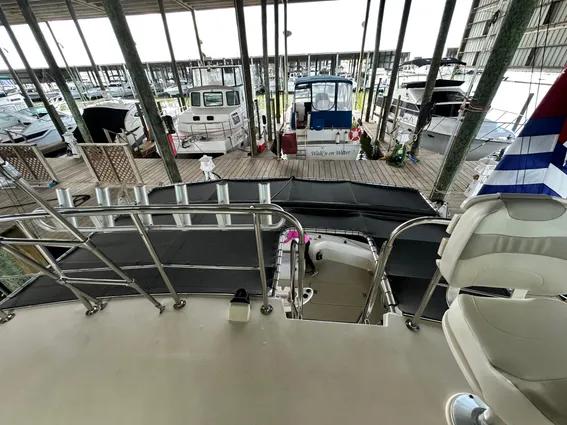 Hatteras Enclosed Bridge Sportfish image