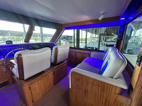 Hatteras Enclosed Bridge Sportfish image