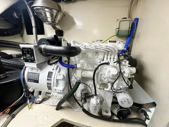 Hatteras Enclosed Bridge Sportfish image