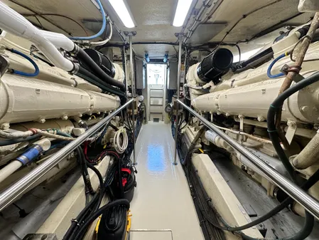 Hatteras Enclosed Bridge Sportfish image