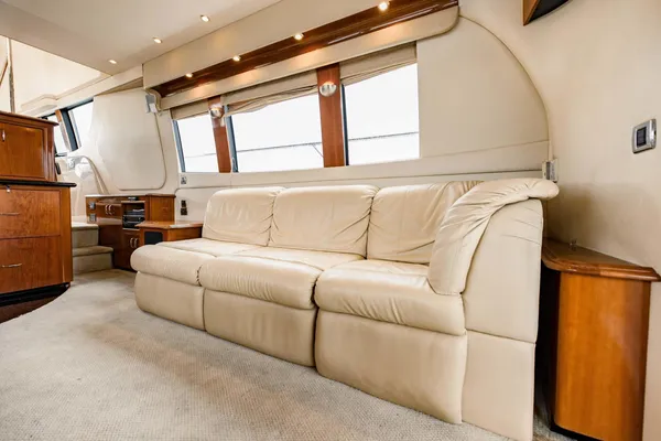 Carver 56 Voyager image