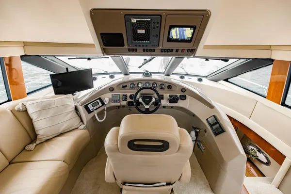 Carver 56 Voyager image