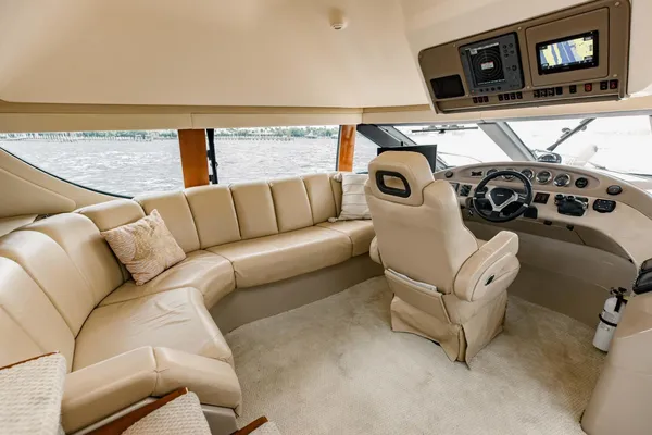 Carver 56 Voyager image