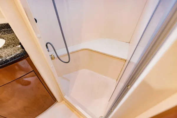 Carver 56 Voyager image