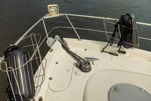 Carver 56 Voyager image