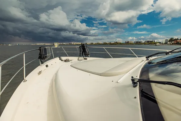 Carver 56 Voyager image