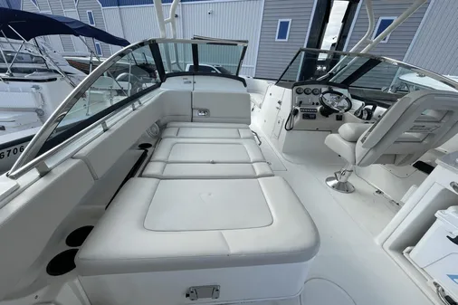 Boston Whaler 270 Vantage image