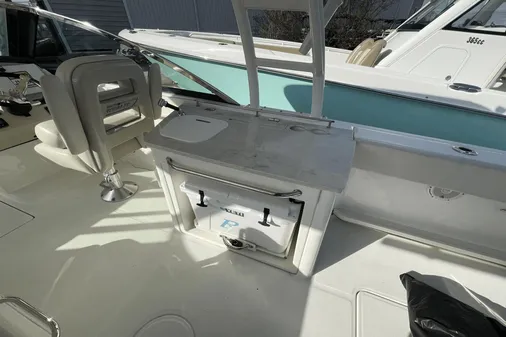 Boston Whaler 270 Vantage image