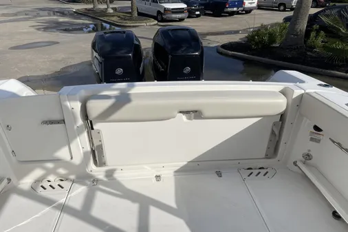 Boston Whaler 270 Vantage image