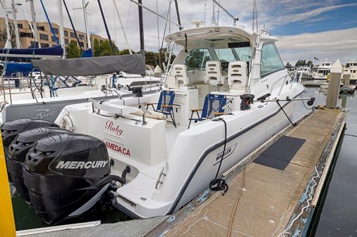 Boston-whaler 345-CONQUEST image