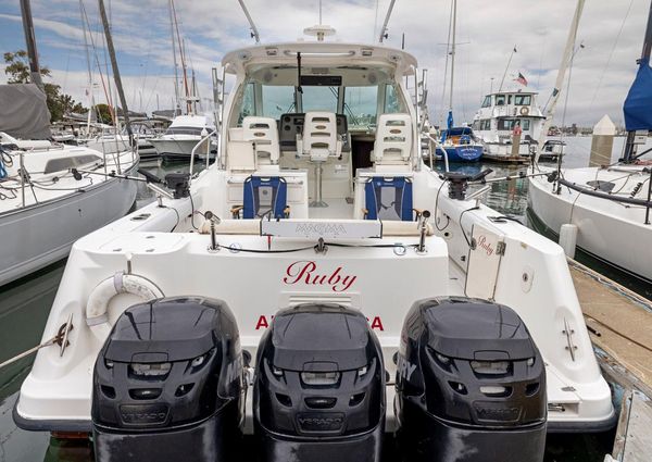 Boston-whaler 345-CONQUEST image