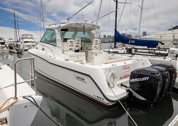 Boston-whaler 345-CONQUEST image