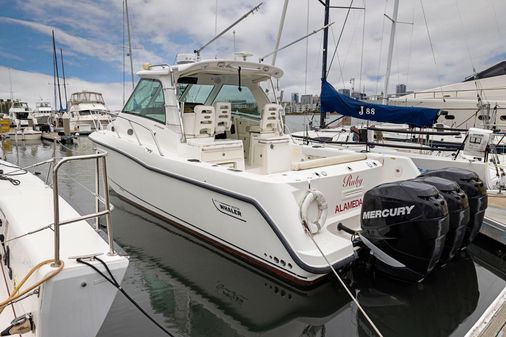 Boston-whaler 345-CONQUEST image