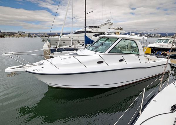 Boston-whaler 345-CONQUEST image