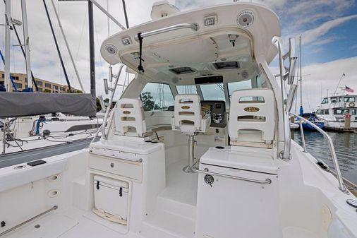 Boston-whaler 345-CONQUEST image