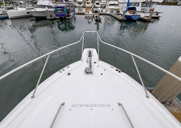 Boston-whaler 345-CONQUEST image