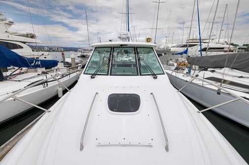 Boston-whaler 345-CONQUEST image