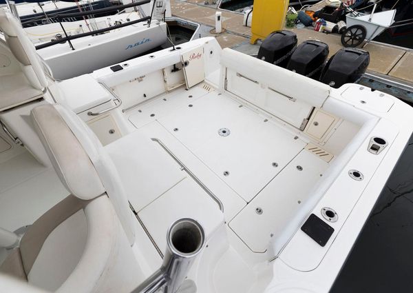 Boston-whaler 345-CONQUEST image