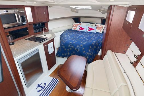 Boston-whaler 345-CONQUEST image