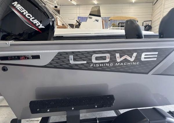 Lowe FM-1675-SC-DEEP-VEE-SIDE-CONSOLE image