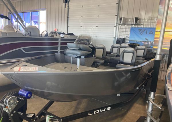 Lowe FM-1675-SC-DEEP-VEE-SIDE-CONSOLE image