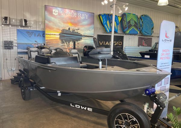 Lowe FM-1675-SC-DEEP-VEE-SIDE-CONSOLE image