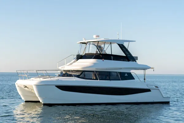 Aquila 42-YACHT image