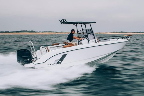 Beneteau America Flyer 7 Spacedeck - main image