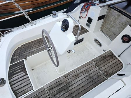 Beneteau OCEANIS-320 image