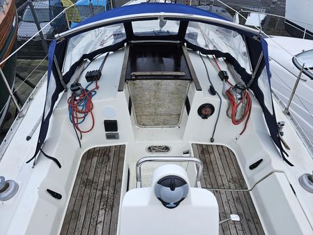 Beneteau OCEANIS-320 image