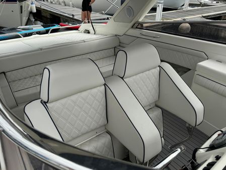 Sunseeker TOMAHAWK-37 image