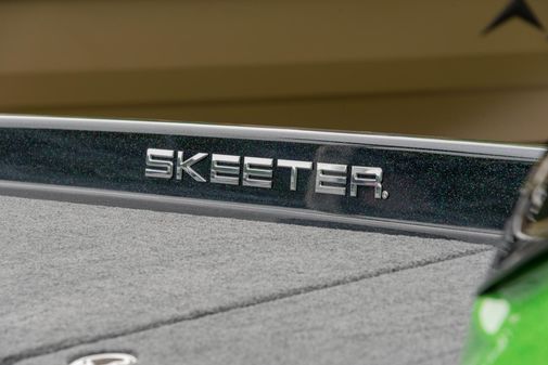 Skeeter ZXR20 image