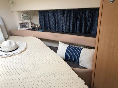 Bayliner 3685-AVANTI-SUNBRIDGE image