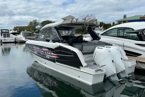 Galeon 325-GTO image