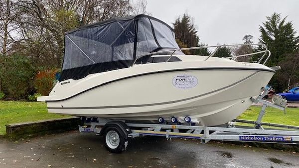 Quicksilver 555 Cabin