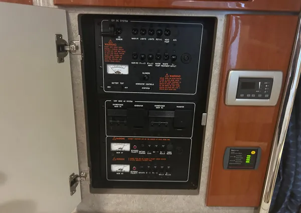 Formula 31 Performance Cruiser image