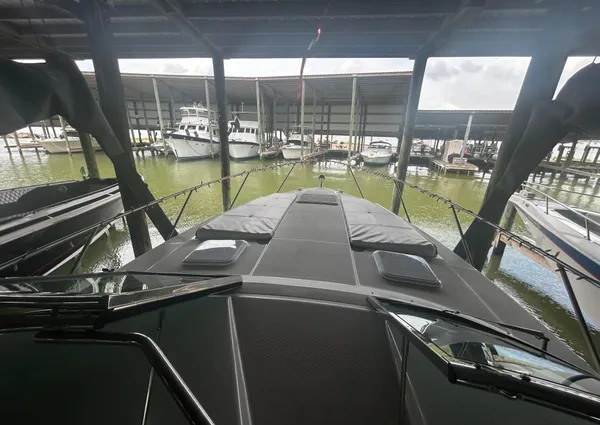 Formula 31 Performance Cruiser image