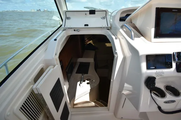 Grady-White Express 330 image