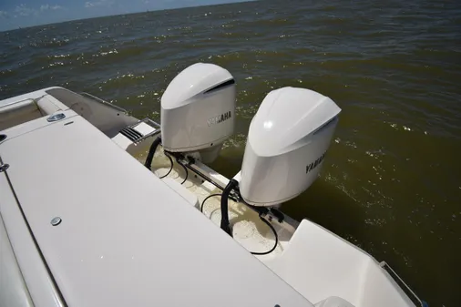 Grady-White Express 330 image