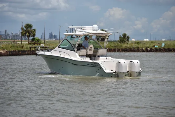 Grady-White Express 330 image