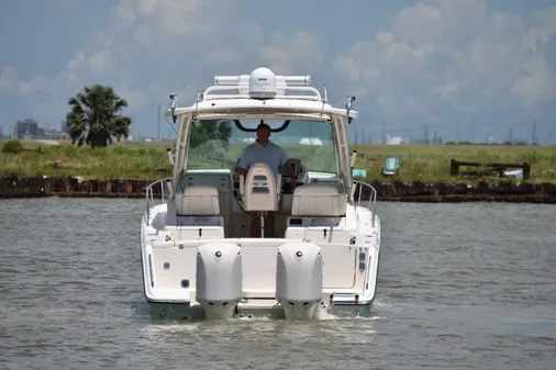 Grady-White Express 330 image