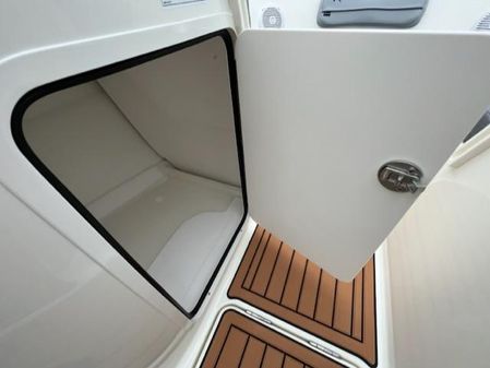 Bayliner VR5 Bowrider image