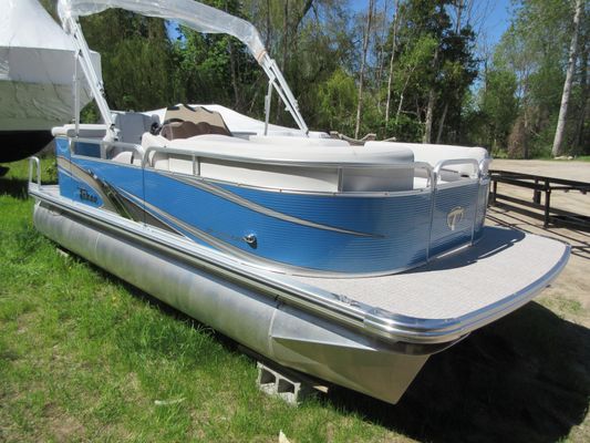 Tahoe Pontoon GT Cruise 2 - 19' - main image