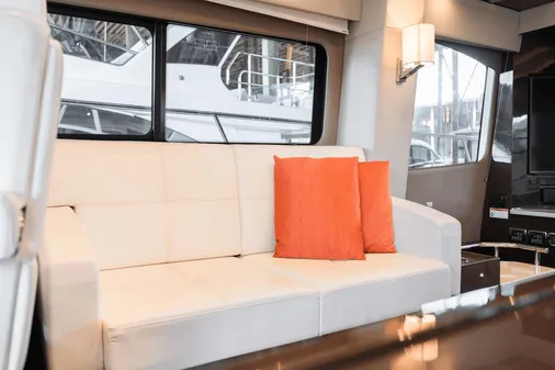 Carver 52 Command Bridge image