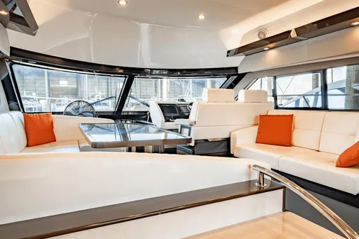 Carver 52 Command Bridge image